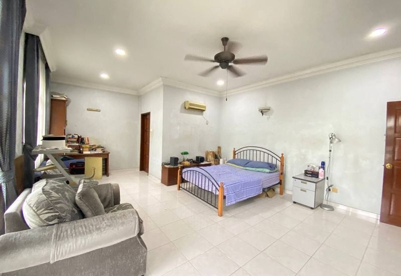 Seksyen 8, Kota Damansara