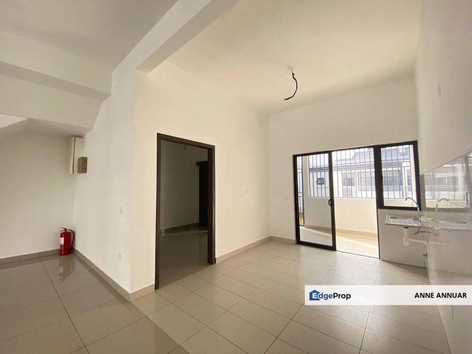 BRAND NEW 2 Storey Terrace Lyra Bandar Bukit Raja Klang, Selangor, Klang