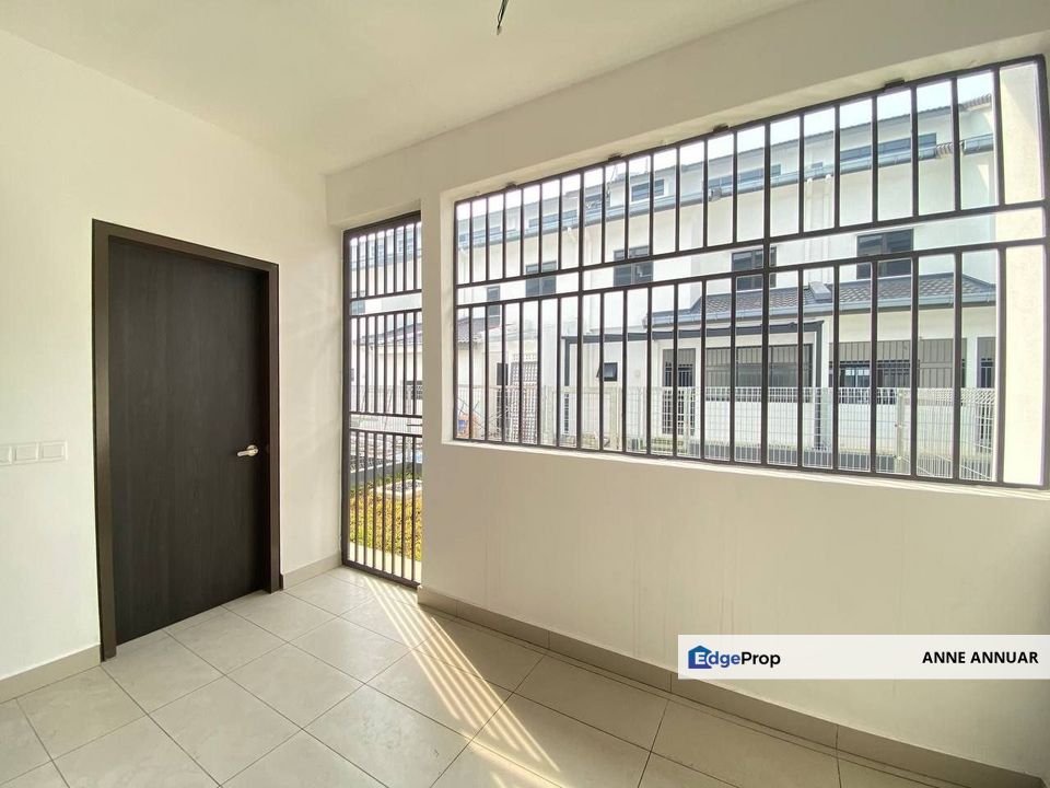 BRAND NEW 2 Storey Terrace Lyra Bandar Bukit Raja Klang, Selangor, Klang