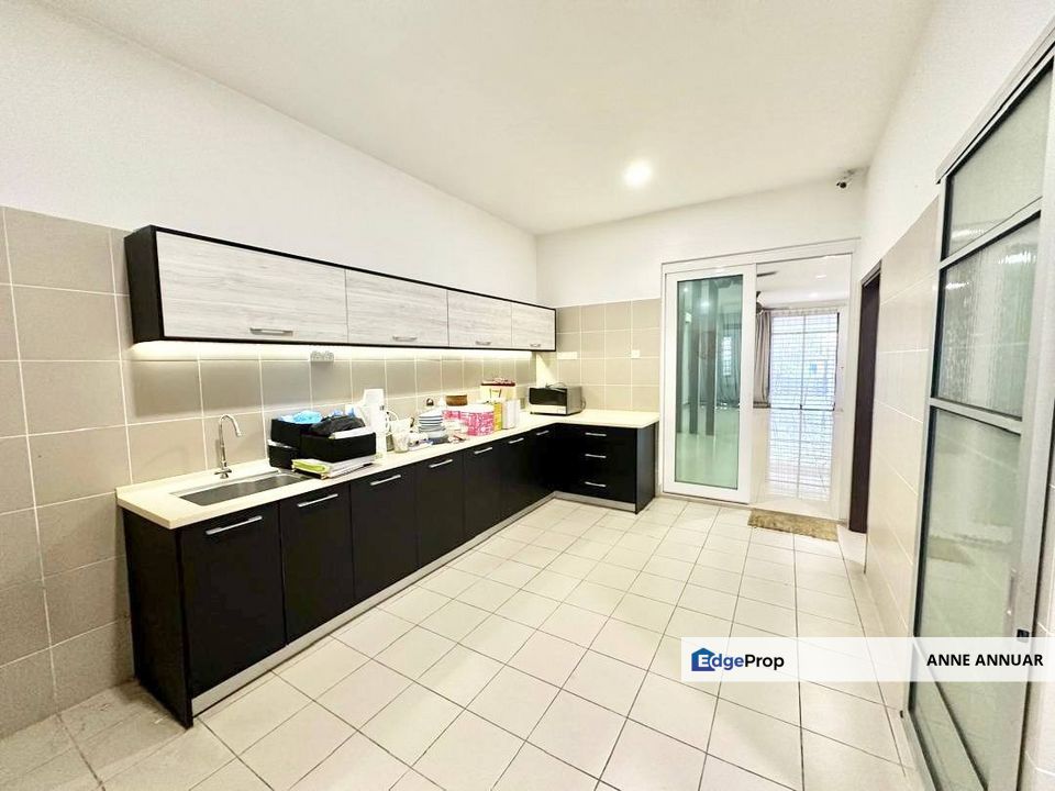 RENOVATED 2 Storey Linkhouse Laman Glenmarie Shah Alam, Selangor, Glenmarie