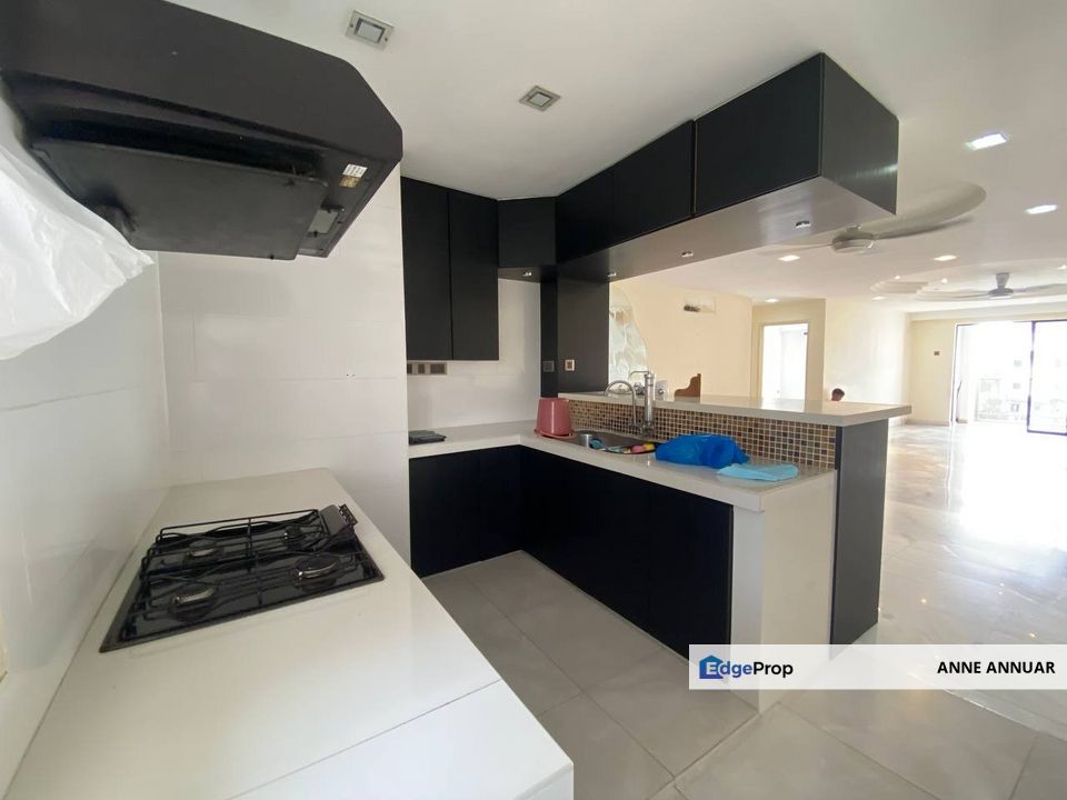 FULLY RENOVATED Sri Alam Condominium Seksyen 13 Shah Alam, Selangor, Shah Alam