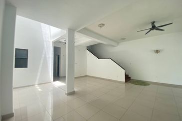 Pentas 2 @ Alam Impian