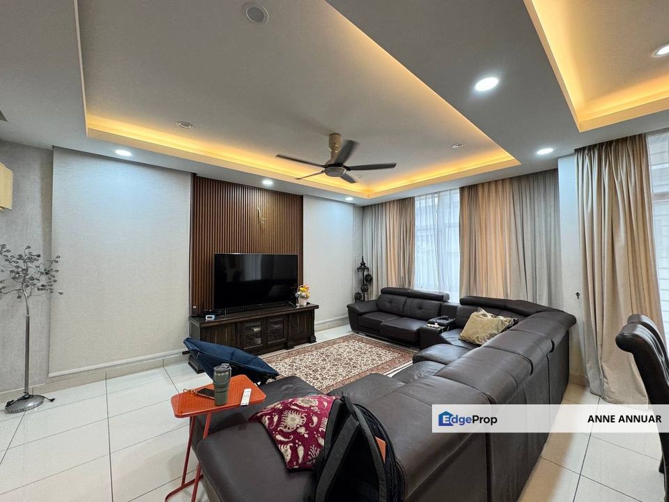 FACING OPEN 2.5 Storey Semi D Saujana Villa Kajang, Selangor, Kajang