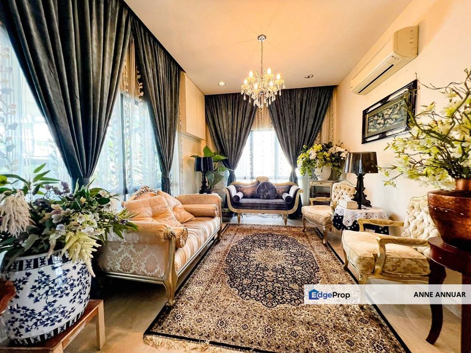 BEAUTIFUL Bungalow Saujana Villa Kajang with swimming pool , Selangor, Kajang