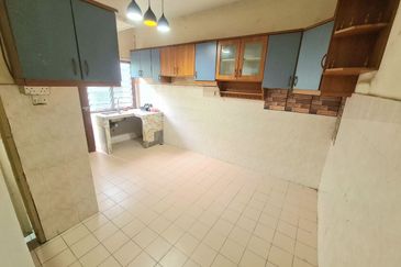 Lorong Gugusan Alam 7/20