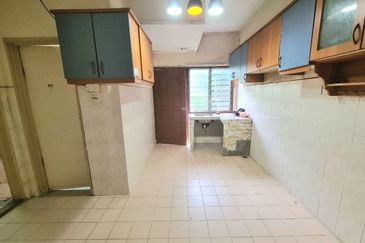 Lorong Gugusan Alam 7/20