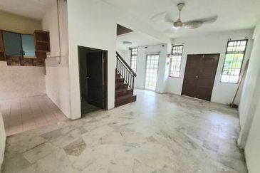 Lorong Gugusan Alam 7/20