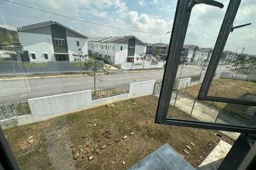 Laman Haris @ Eco Grandeur