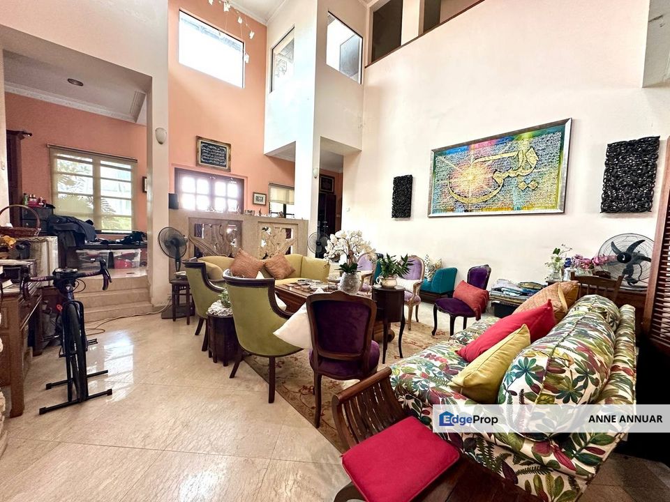 Huge Bungalow Seksyen 11 Shah Alam with pool , Selangor, Shah Alam