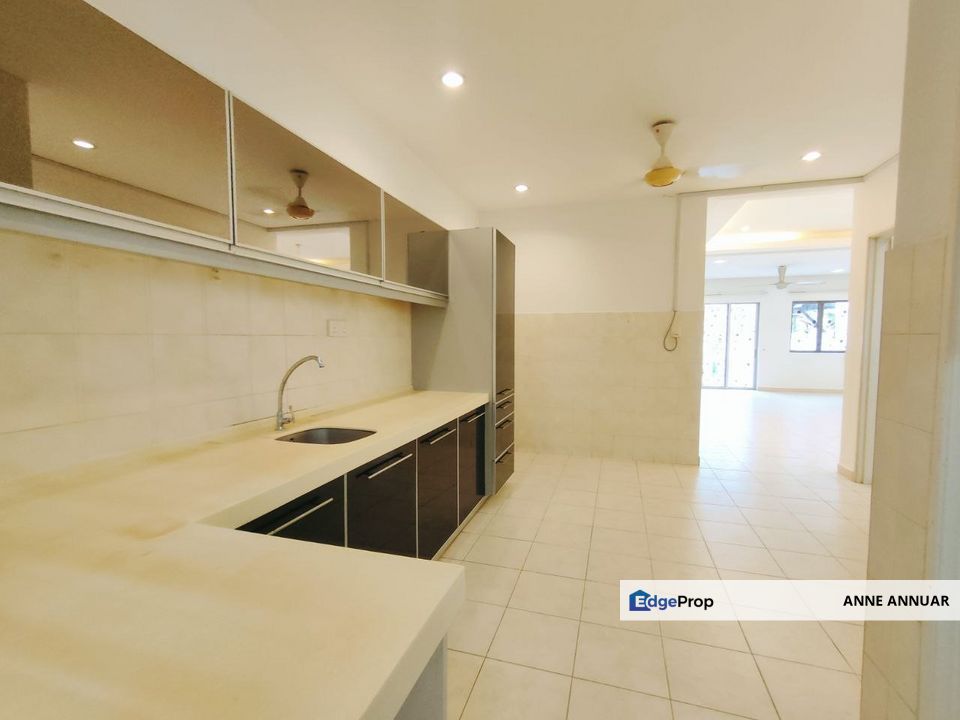 Sunway Kayangan 2 Storey Nicely Renovated dekat Dash highway, Selangor, Shah Alam
