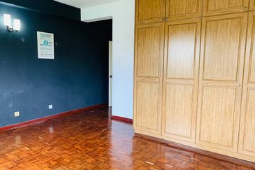 Kemuncak Shah Alam (Sri Kemuncak Kondominium)