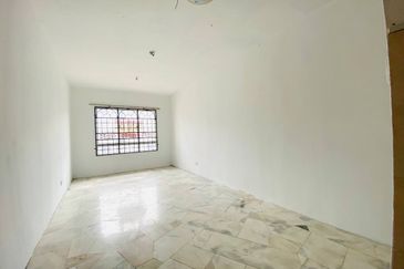 Residensi Warnasari 1