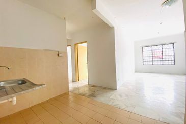 Residensi Warnasari 1