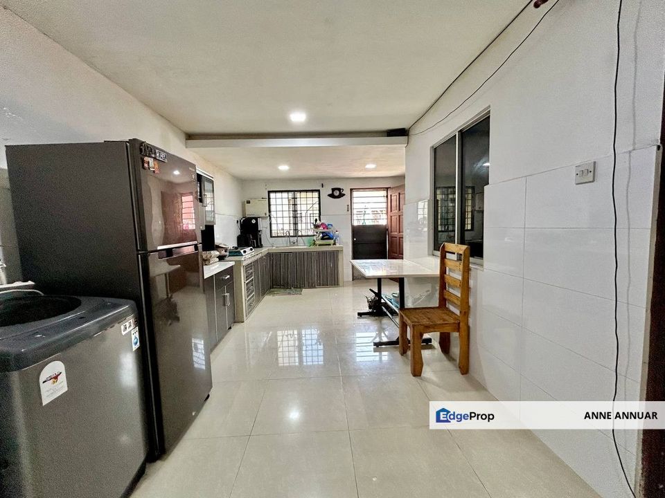 Single Storey Terrace Seksyen 17 Shah Alam, Selangor, Shah Alam