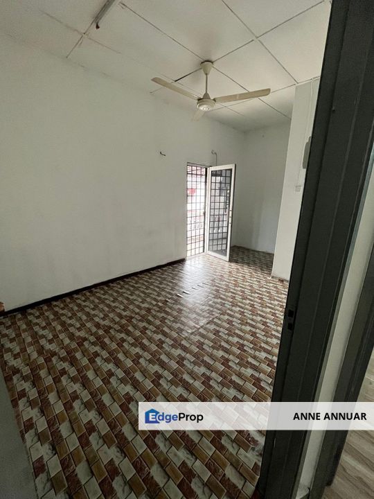 2 Storey Terrace Endlot Taman Sri Andalas Klang Near Htar, Selangor, Klang
