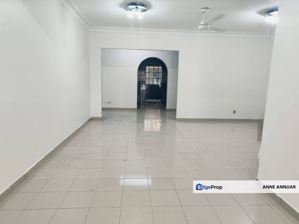 RENOVATED 2 Storey Terrace Seksyen 19 Shah Alam, Selangor, Shah Alam