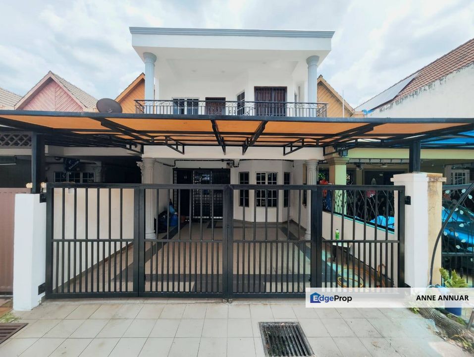 RENOVATED 2 Storey Terrace Seksyen 19 Shah Alam, Selangor, Shah Alam