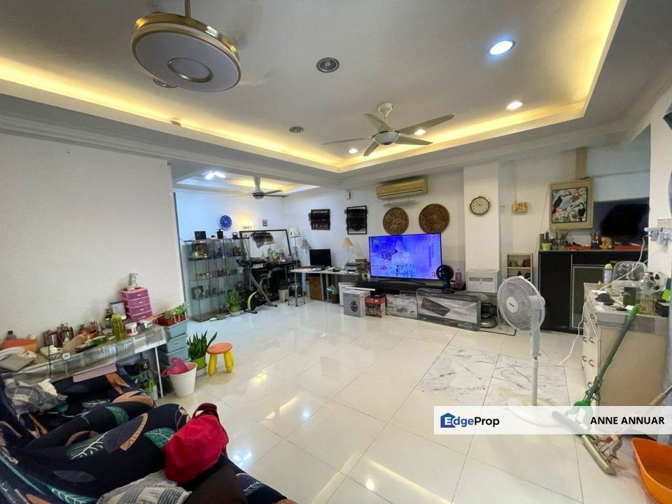 RENOVATED 2 Storey Terrace Mutiara Indah Puchong , Selangor, Puchong