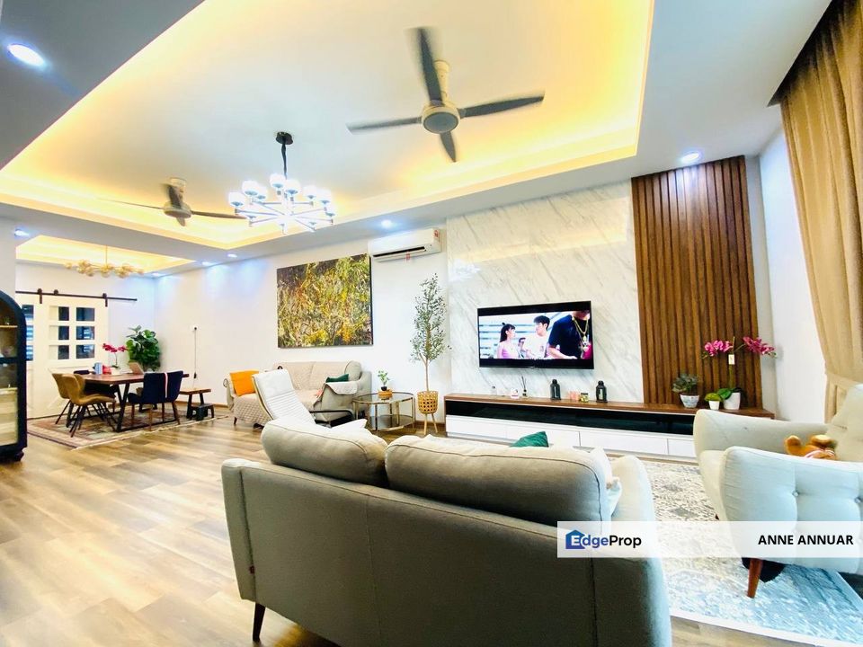 RENOVATED 2 Storey Saujana Perdana Sungai Buloh , Selangor, Sungai Buloh