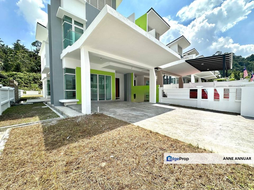 2 Storey Semi D Greenhill Residence U10 Shah Alam , Selangor, Shah Alam