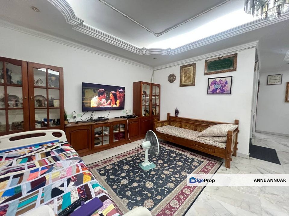 2 Storey Terrace Taman Selayang Jaya, Selangor, Selayang