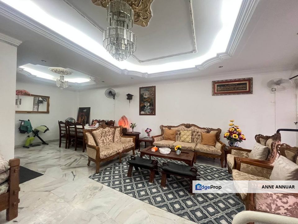 2 Storey Terrace Taman Selayang Jaya, Selangor, Selayang