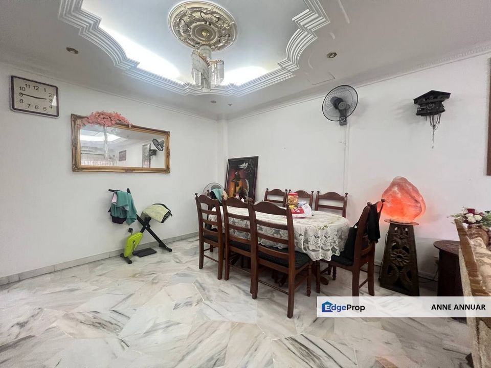 2 Storey Terrace Taman Selayang Jaya, Selangor, Selayang