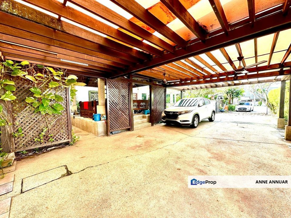 Bungalow Seksyen 11 Shah Alam with pool, Selangor, Shah Alam