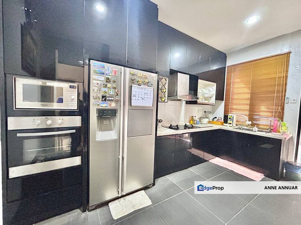 2 Storey Semi D Jalan Kristal Seksyen 7 Shah Alam , Selangor, Shah Alam