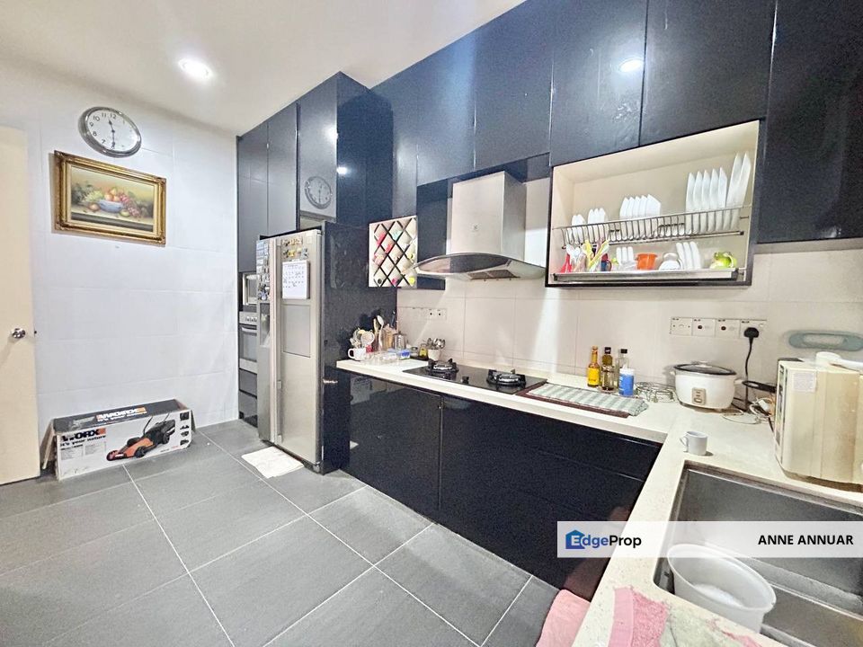 2 Storey Semi D Jalan Kristal Seksyen 7 Shah Alam , Selangor, Shah Alam