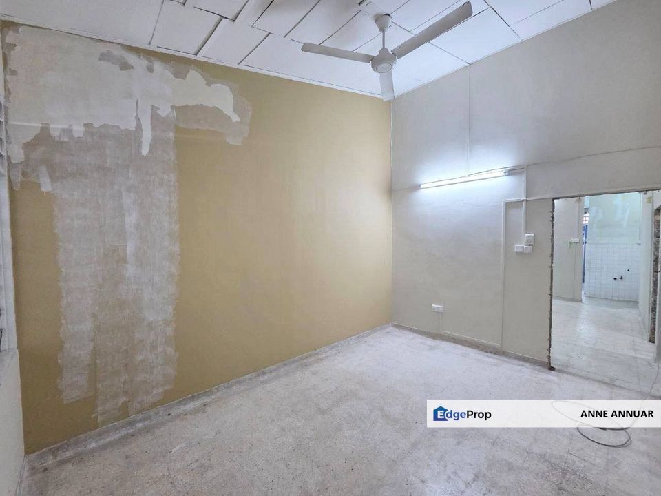 Single Storey Terrace Seksyen 4 Shah Alam, Selangor, Shah Alam