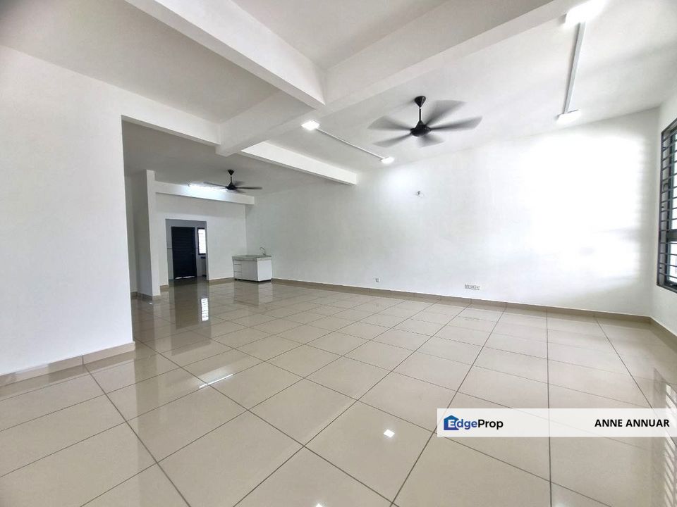 BRAND NEW 2 Storey Superlink Aman Putri Sungai Buloh, Selangor, Sungai Buloh