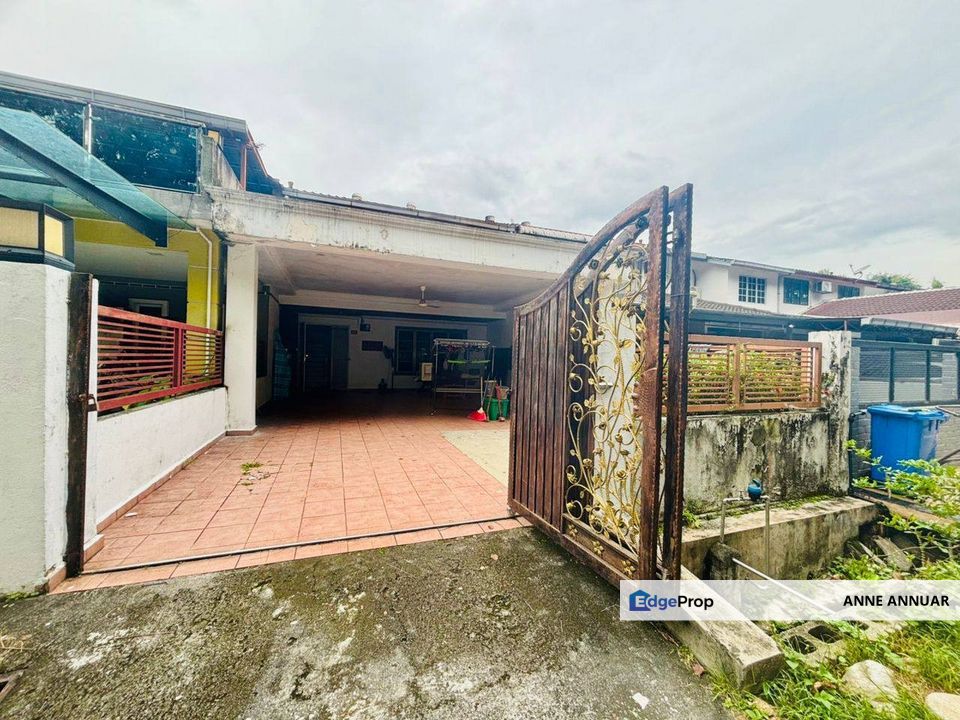 FACING OPEN 2 Storey Terrace Seksyen 4 Shah Alam, Selangor, Shah Alam