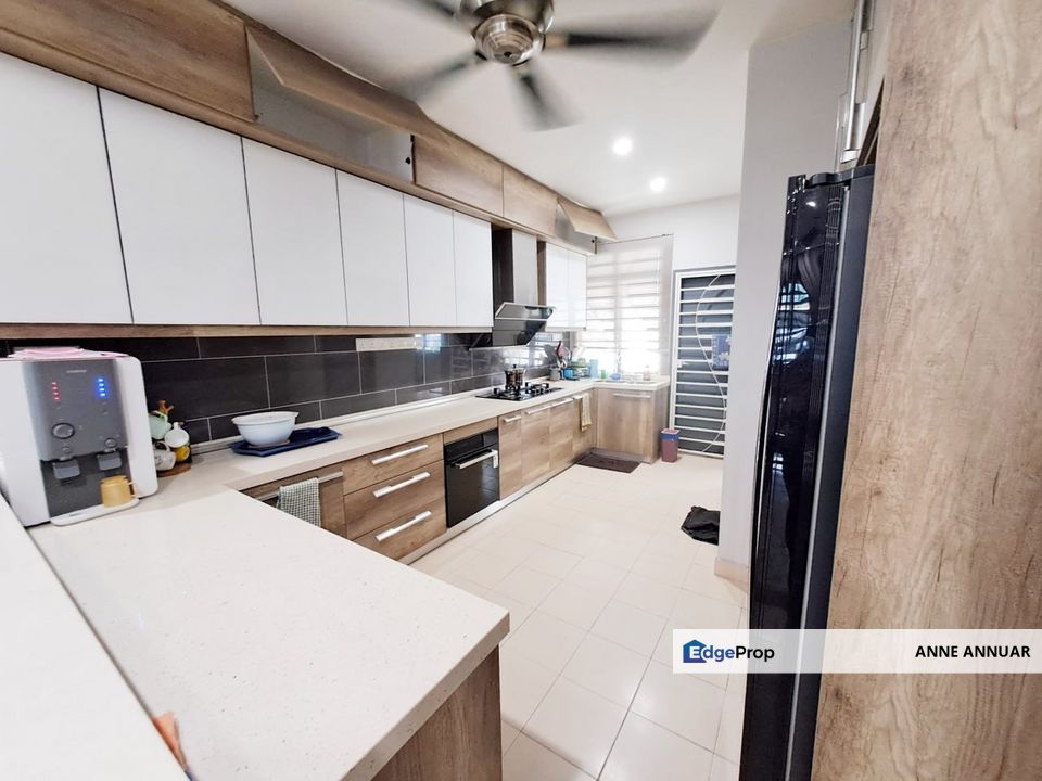 2 Storey Superlink Botania Residence Saujana Rawang, Selangor, Rawang