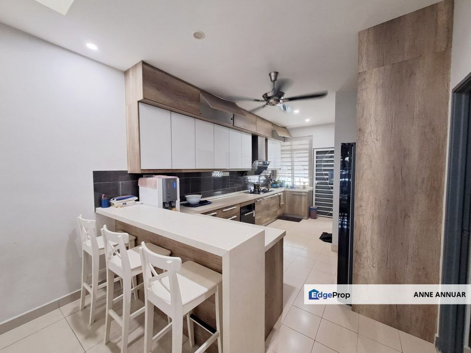 2 Storey Superlink Botania Residence Saujana Rawang, Selangor, Rawang