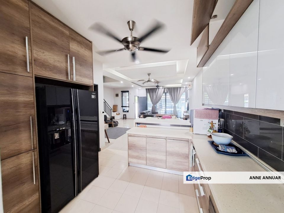 2 Storey Superlink Botania Residence Saujana Rawang, Selangor, Rawang