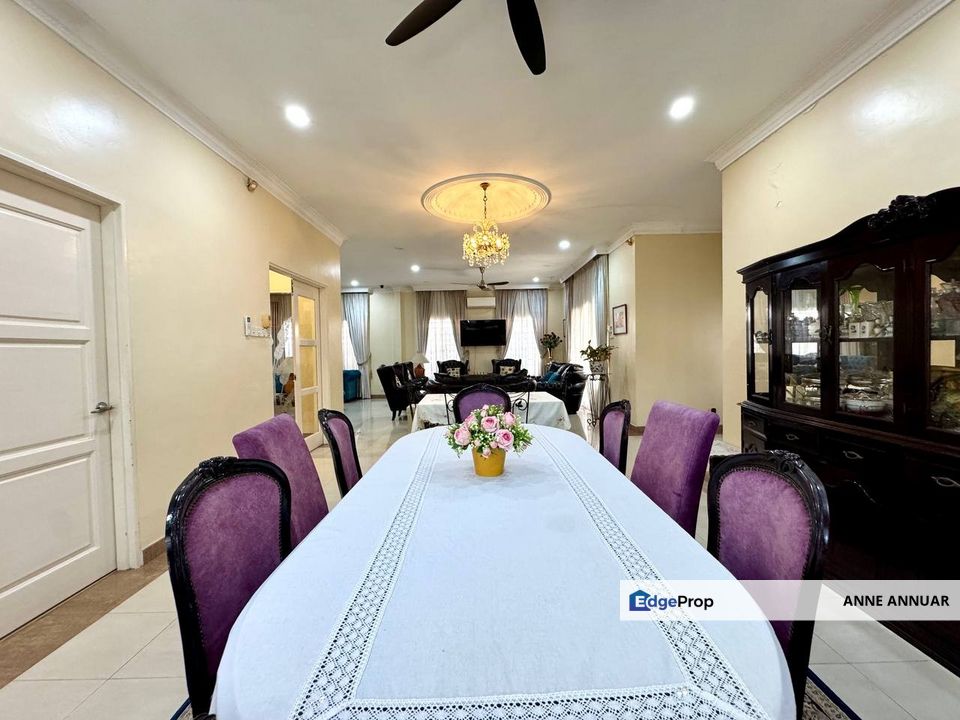 HUGE Bungalow Bukit Jelutong U8 Shah Alam , Selangor, Shah Alam