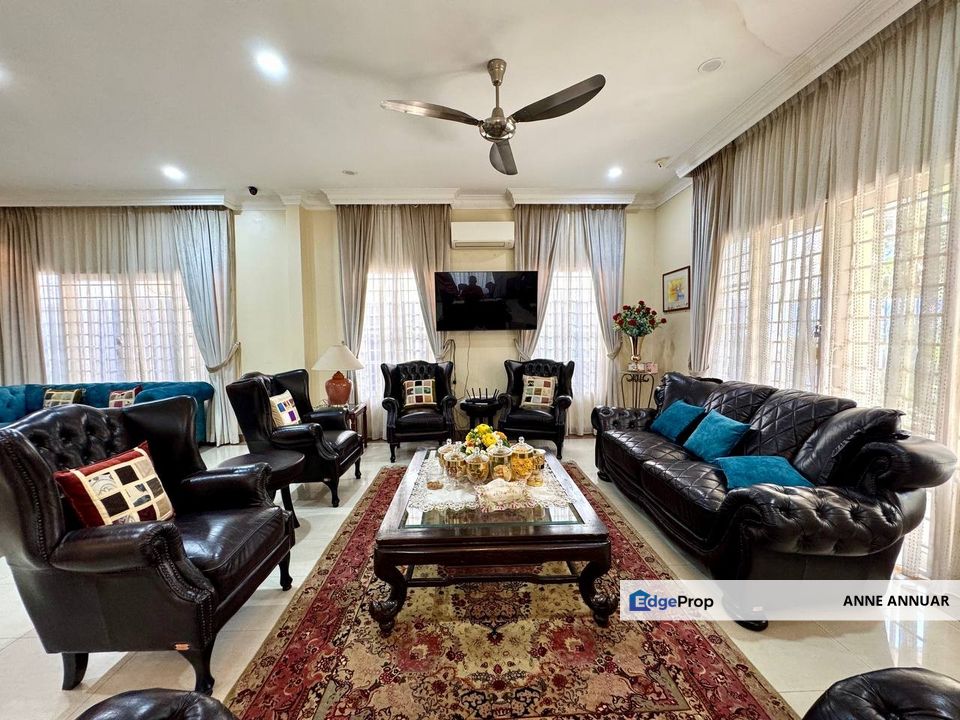 HUGE Bungalow Bukit Jelutong U8 Shah Alam , Selangor, Shah Alam