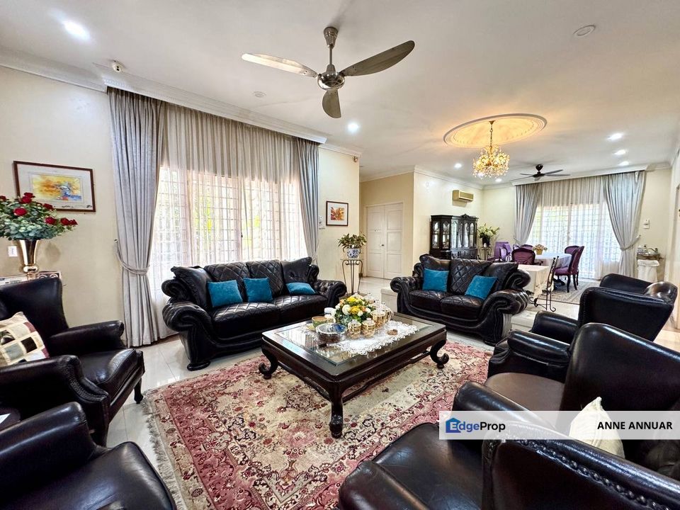 HUGE Bungalow Bukit Jelutong U8 Shah Alam , Selangor, Shah Alam