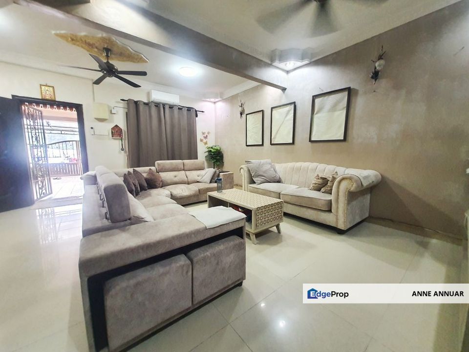 FACING OPEN 2 Storey Terrace Puncak Jalil Seri Kembangan , Selangor, Seri Kembangan