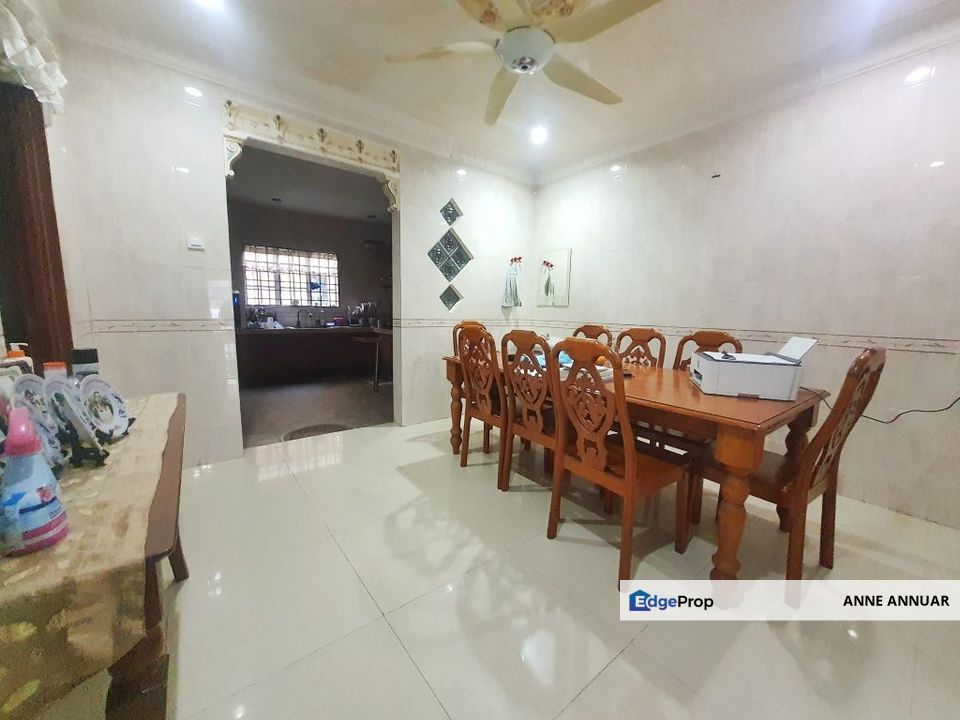 FACING OPEN 2 Storey Terrace Puncak Jalil Seri Kembangan , Selangor, Seri Kembangan