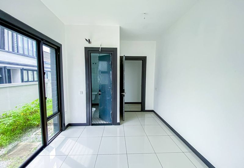 Hevea Elmina Gardens