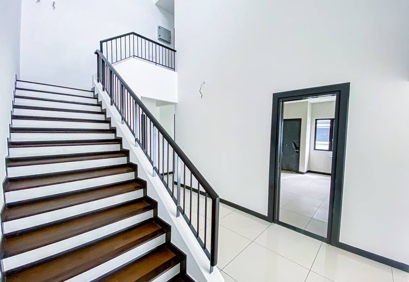 Hevea Elmina Gardens