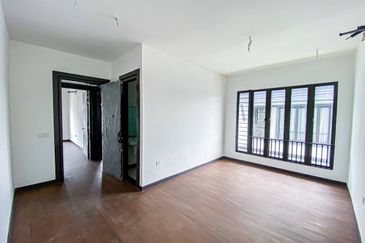 Hevea Elmina Gardens