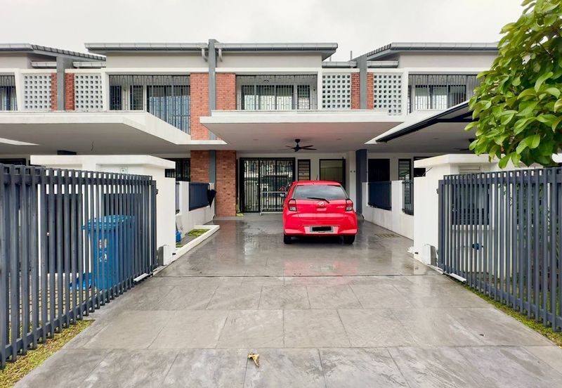 Elmina Green Three @ City of Elmina