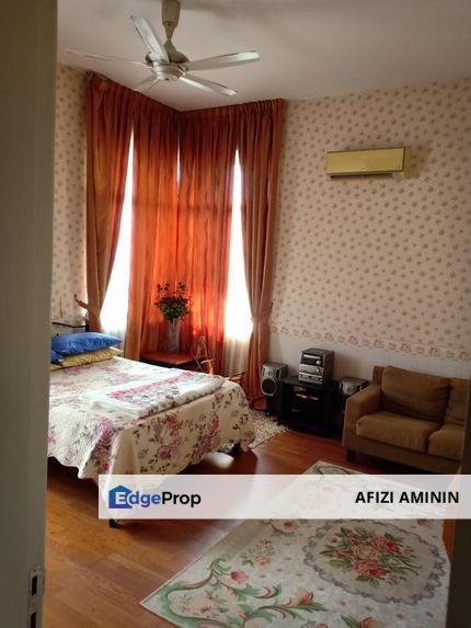 Laman Seri Seksyen 13 Shah Alam Corner Bungalow house for sale, Selangor, Shah Alam
