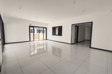 Hevea Elmina Gardens