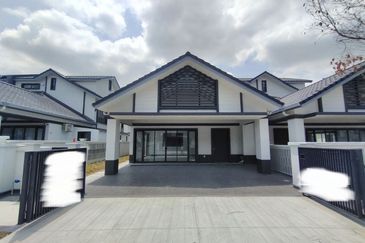 Hevea Elmina Gardens