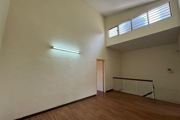 Cahaya SPK, Seksyen U9