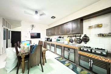 Tropika 2 Bukit Jelutong